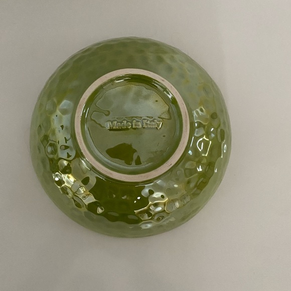 Green Textured Ceramic 8” Bowl - Made in ITALY - Picture 9 of 9